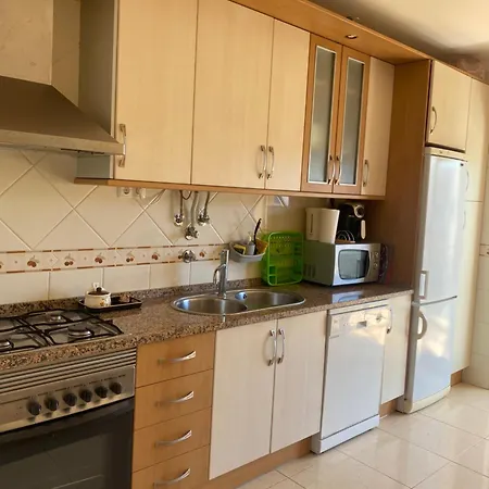 アパート Two Bedroom With Pool *