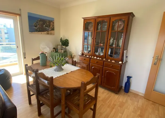 Apartment Two Bedroom With Pool *