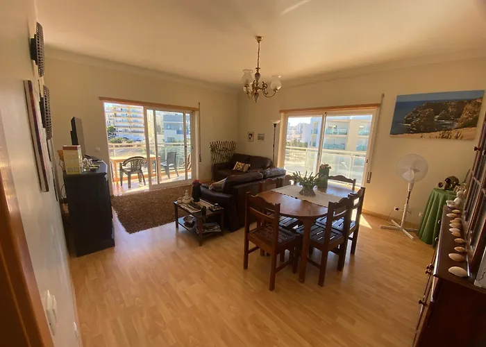 Two Bedroom With Pool Apartment *