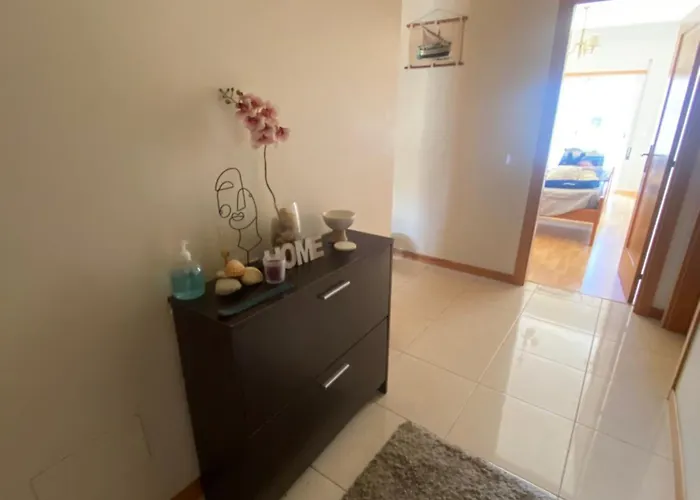 Apartment Two Bedroom With Pool *